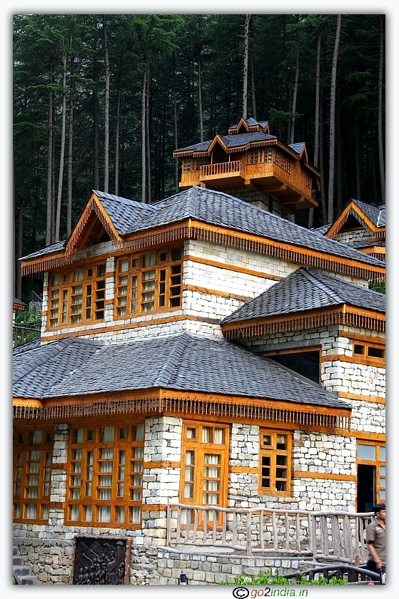 Vertical view of restaurant at Jari before Kasol