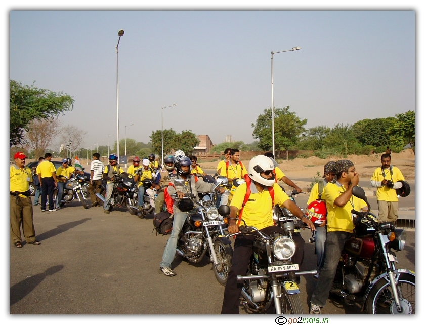 Manali to Leh by road 