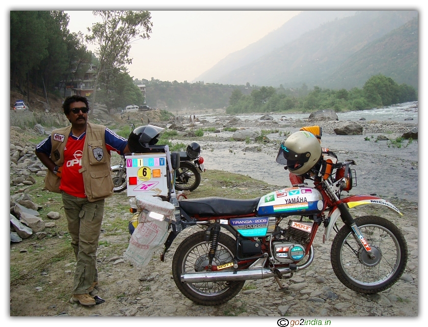 Manali to Leh by road 