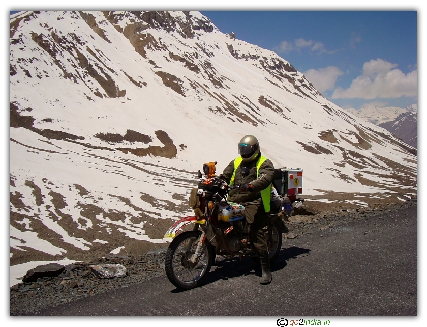 Manali to Leh by road 