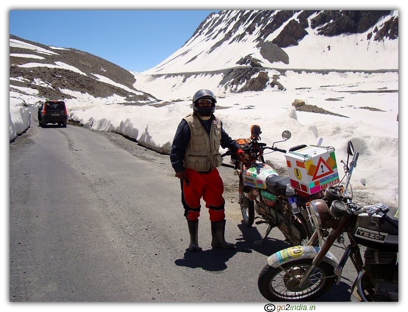 Manali to Leh by road 