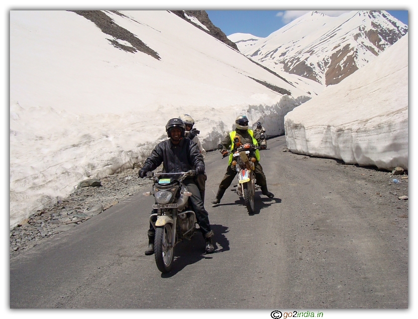 Manali to Leh by road 