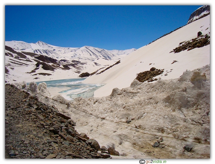 Manali to Leh by road 