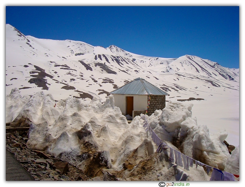 Manali to Leh by road 