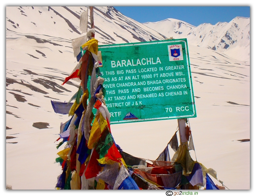A banner at Baralachala