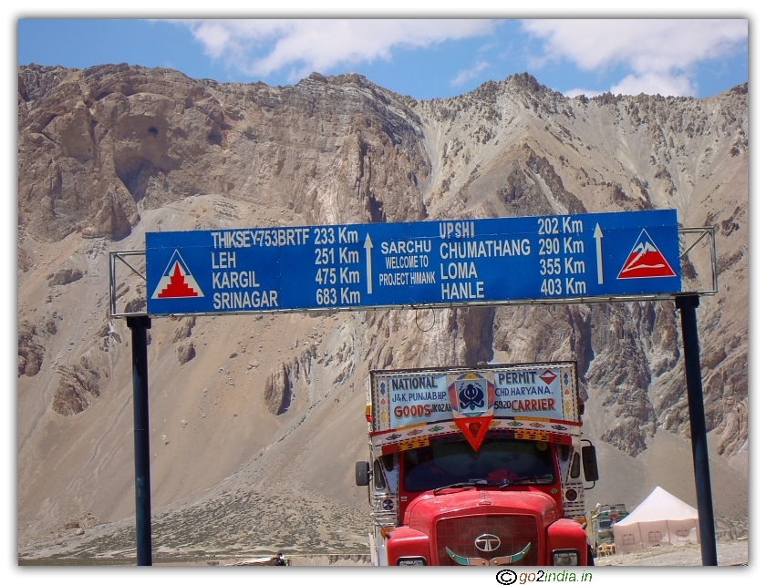Manali to Leh by road 