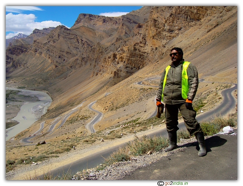 Manali to Leh by road 