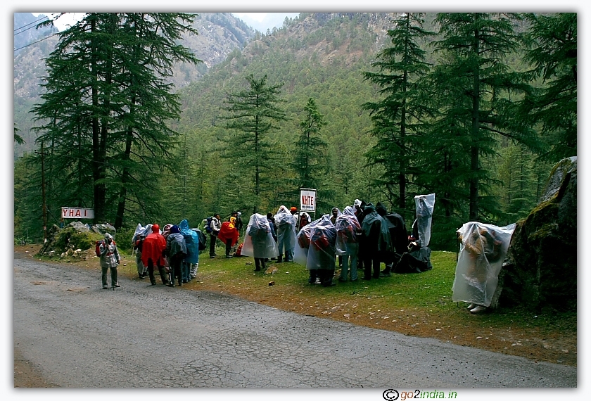 Trekkers waiting for bus at Kasol