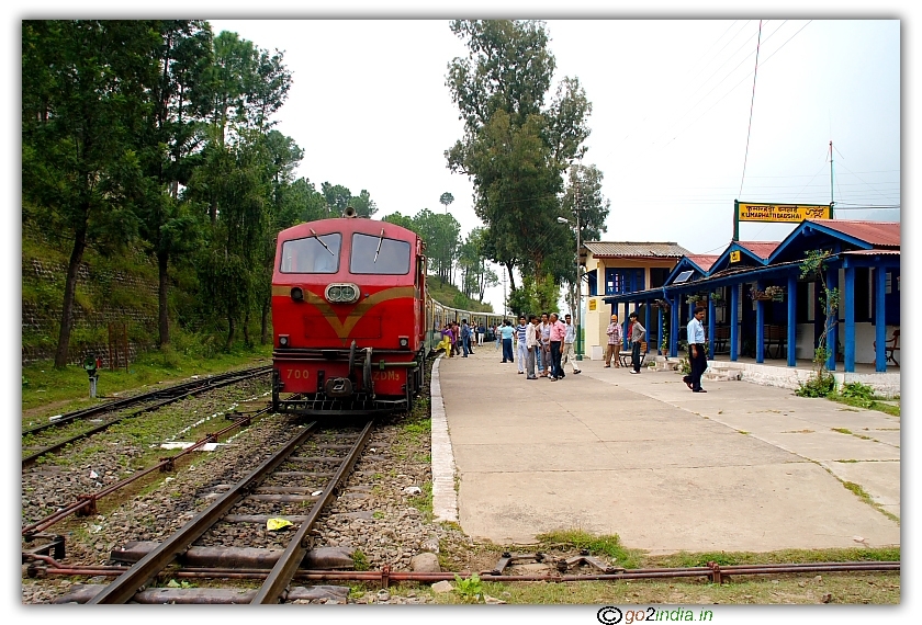 Himalayan Queen at platform on the way to Shimla