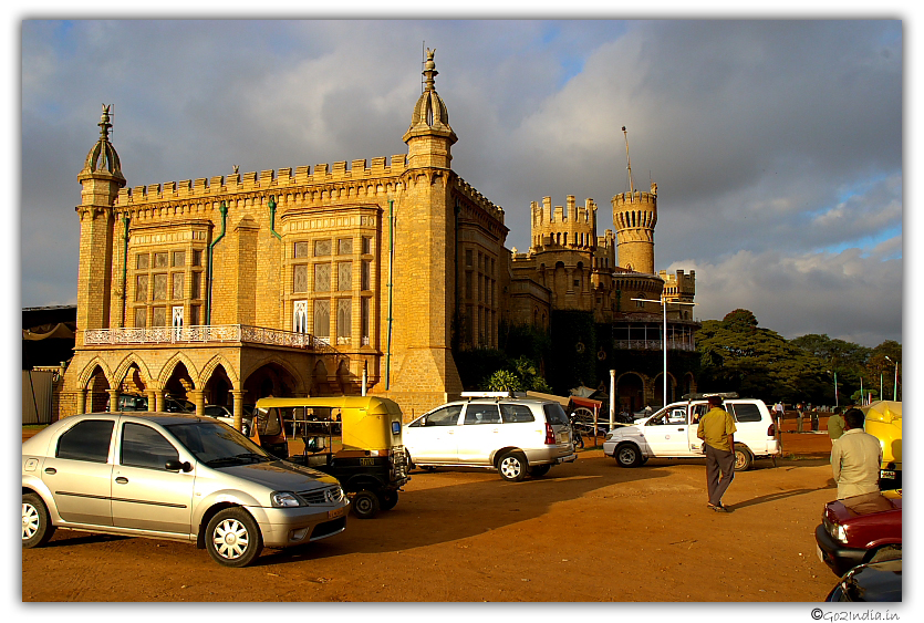 Evening light on Bangalore Palace