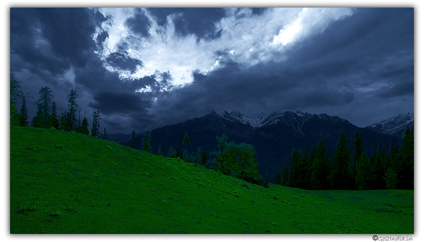 Himalayan mountain ranges during evening under clouds at Bhandak Thatch