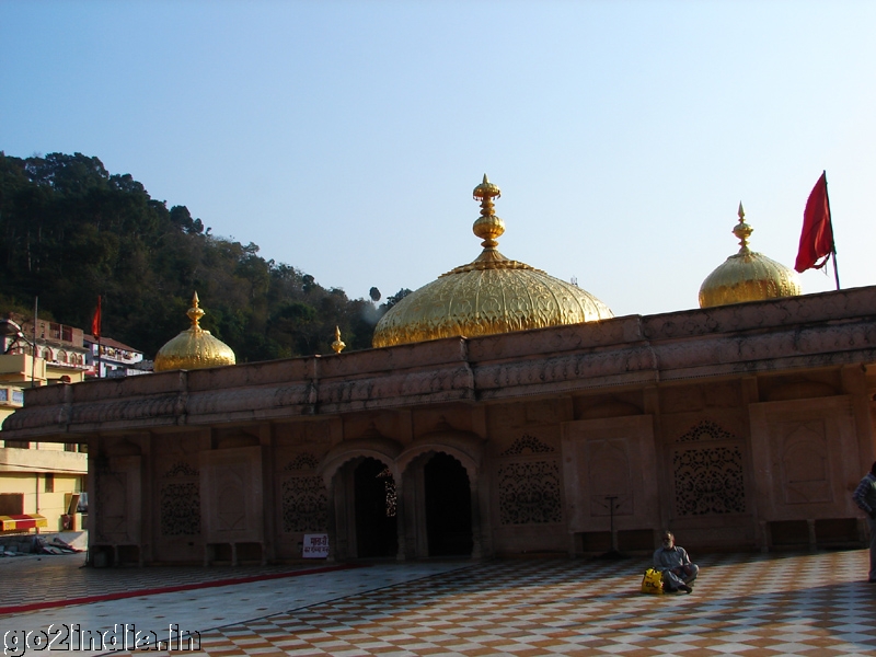 Jwalamukhi temple complex
