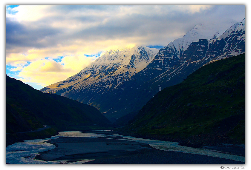 Valley view at Gramphu after Rohtang pass