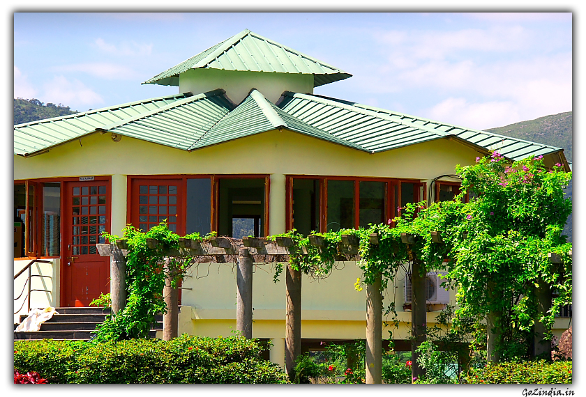 Dinining hall in Anantagiri hill resort