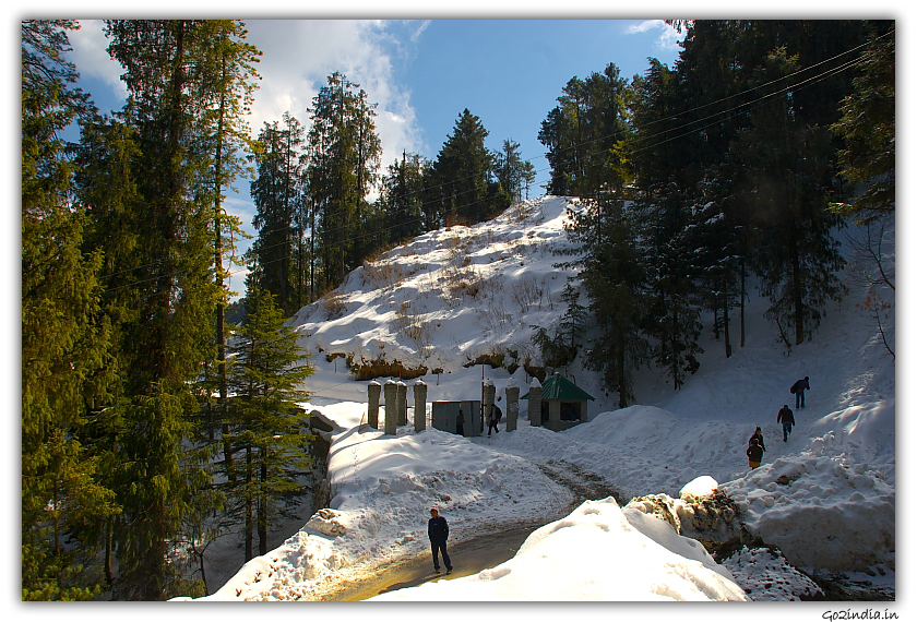 Snow around curved roads of Kufri in winter