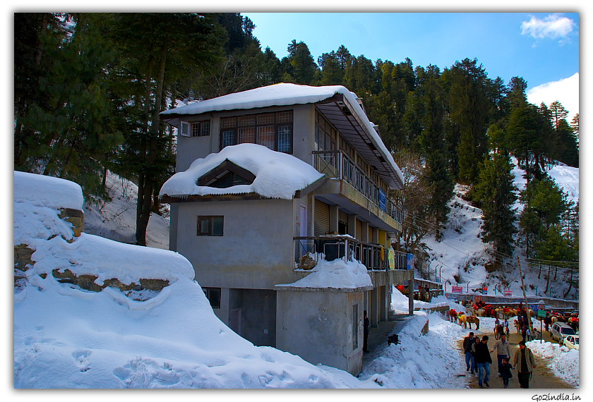 Snow at roof tops of hotels at Kufri in winter 