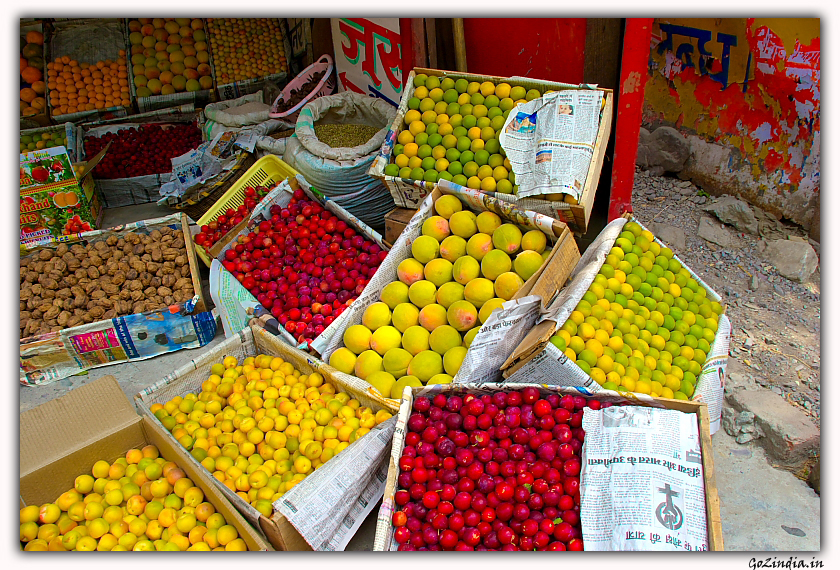 Local fruits being sold at wholesale at Nainital