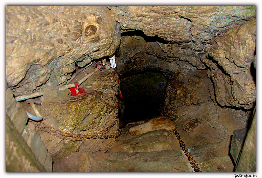 The entrance of the cave at Patal Bhuvaneswar