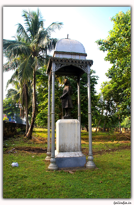 Full size Statue of past Kings of Viajayanagaram