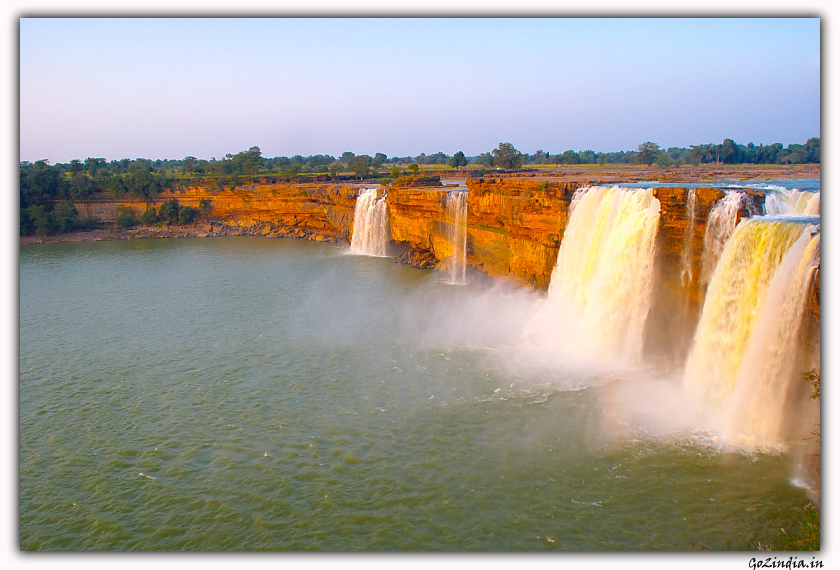The side view of the chitrakoot waterfalls