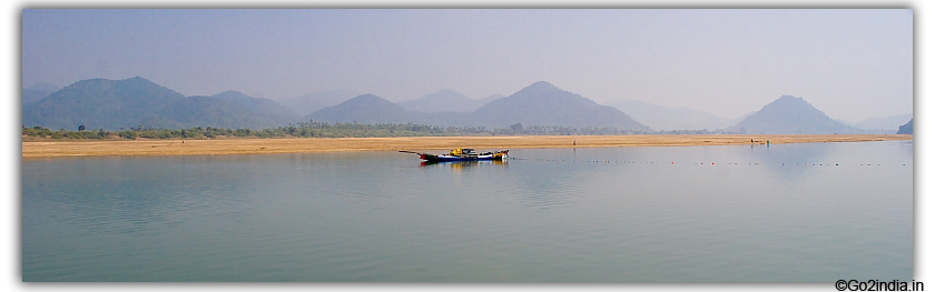A boat in river Godavari