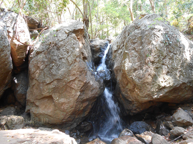 Rampa waterfall near temple 