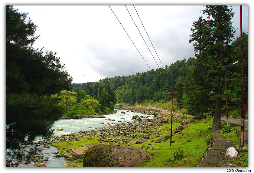 Road by the side of the river at Pahalgam