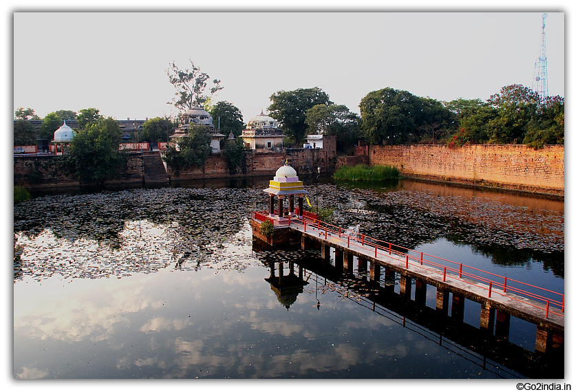 Pond near Gurudwara inside Gwalior fort