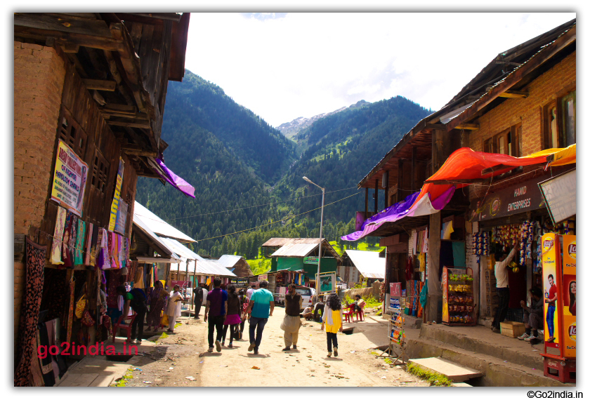 Market area with shops at Aru valley