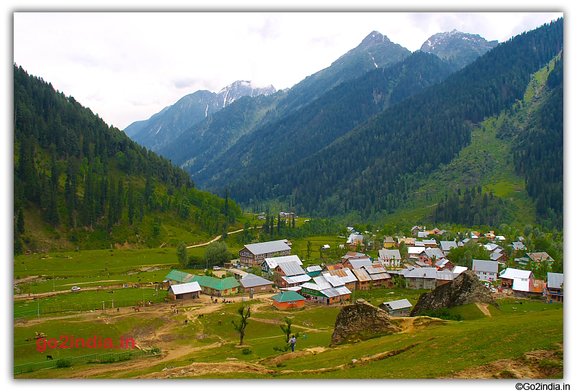 Market place in Aru valley from the top