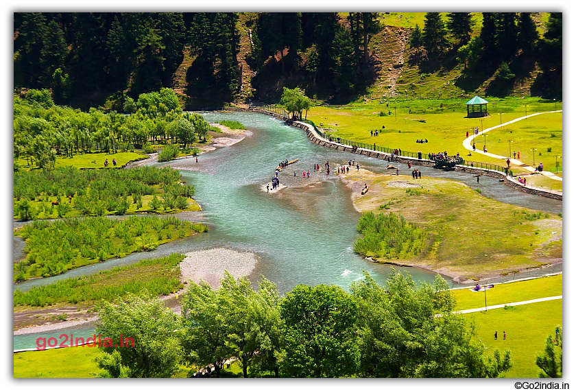 River flowing within the Betaab valley