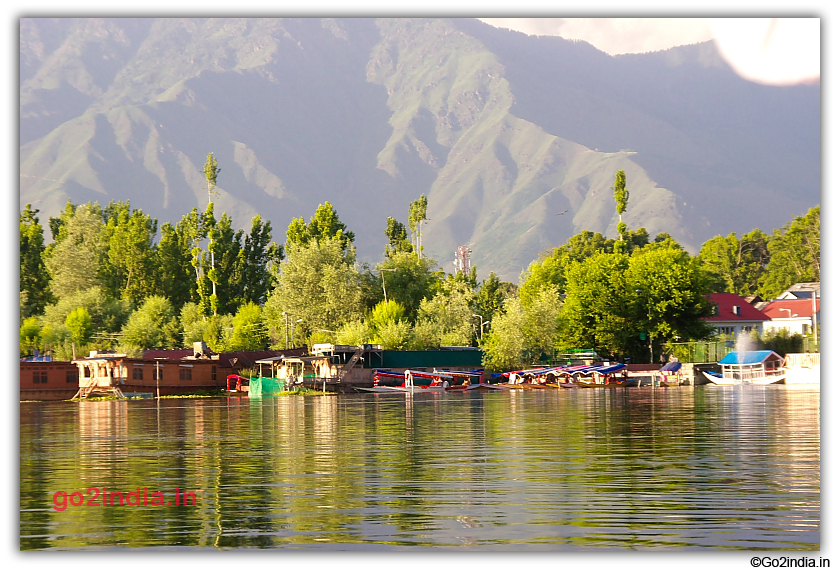 Side of House boats