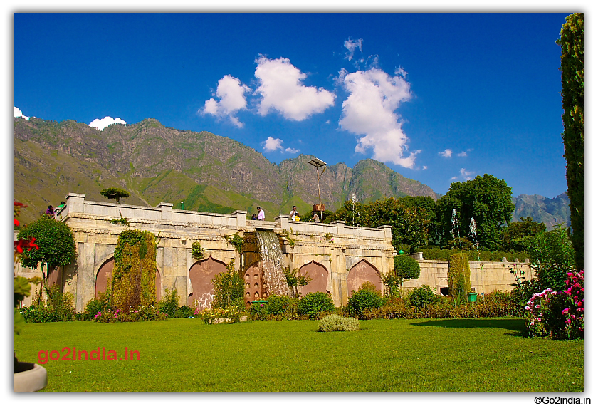 First traces of the Nishat Bagh garden