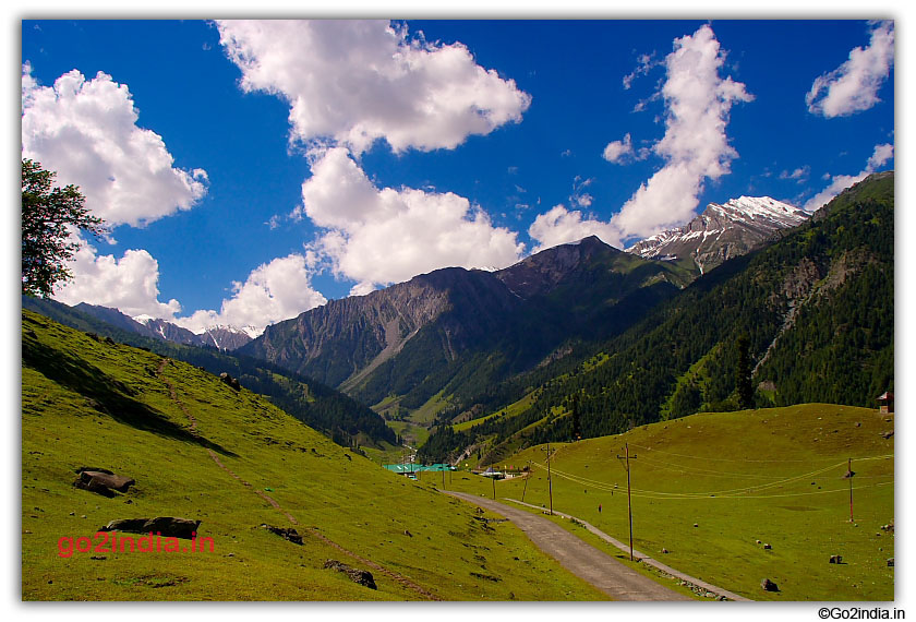 Road  to Thajwas Glacier at Sonamarg