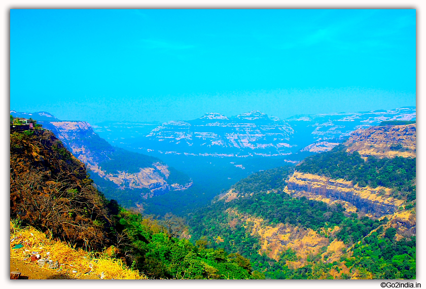 Mumbai Pune expressway  at Lonavala