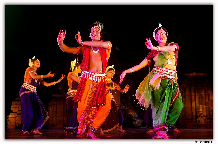 Mukteswar Dance Festival gopis gita govinda