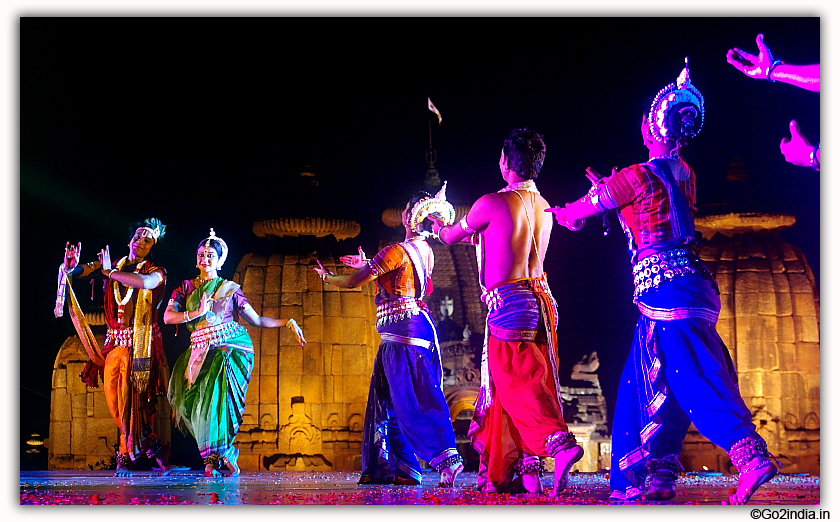 Mukteswar Dance Festival Gopies with Krishan and Radha 