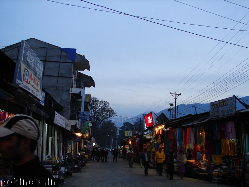 Chamba market in evening