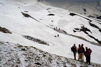 Talhauti trek in snow from  Dhunda